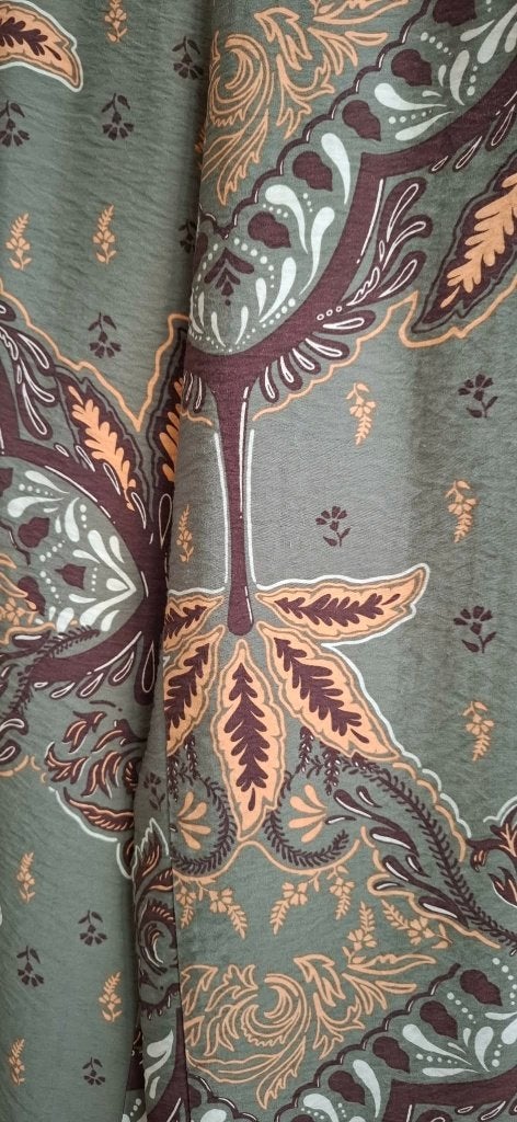 Mooie top en broek medium, Kleding | Dames, Broeken en Pantalons, Zo goed als nieuw, Maat 38/40 (M), Ophalen of Verzenden