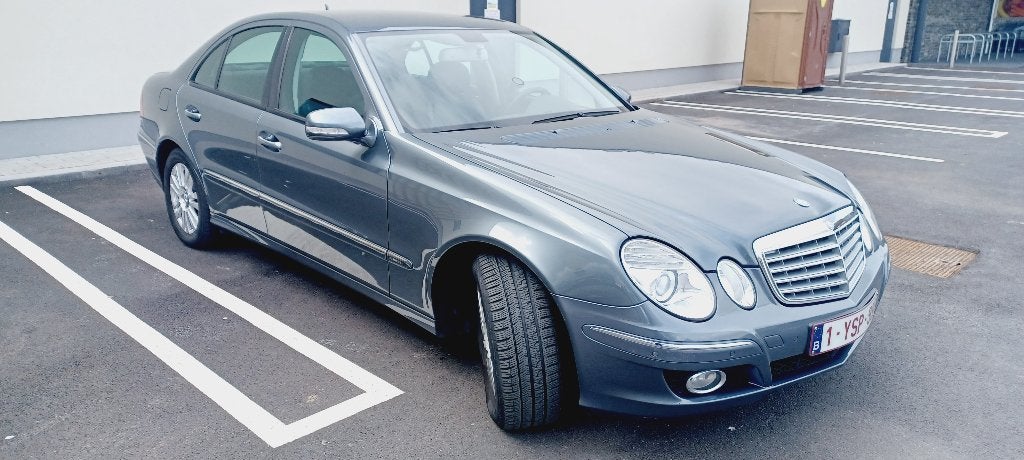 Mercedes-Benz E200 CDI, Autos, Mercedes-Benz, Argent ou Gris, Noir, Automatique, Particulier