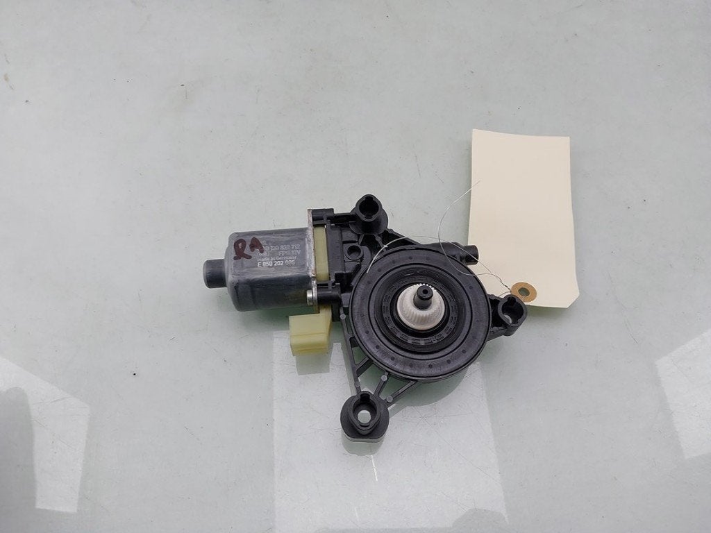 MOTEUR LEVE VITRE ELECTRIQUE Audi A3 Sportback (8YA), Dhr. J. Ham, Administratie@autoham.nl, Audi, Utilisé