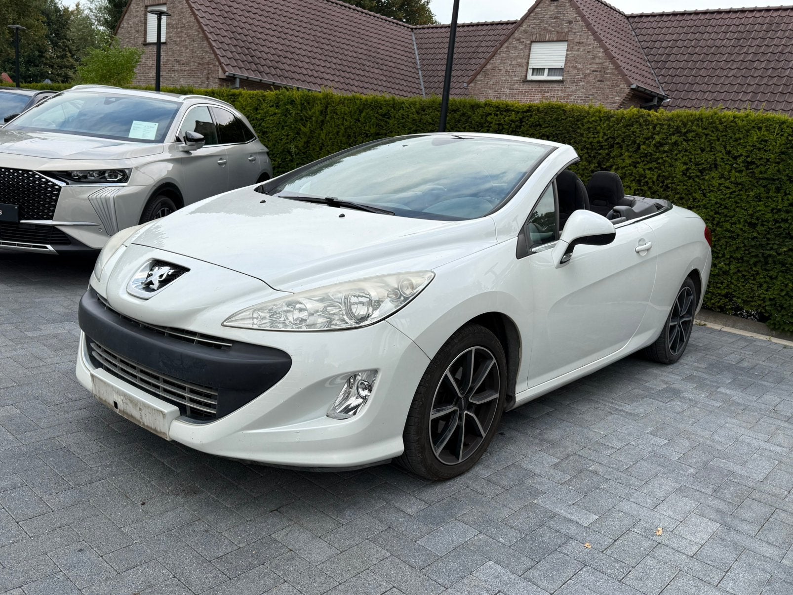 Peugeot 308cc 1.6i Cabrio / Airco / Parksensoor / enz., Auto's, Stof, Zwart, 4 cilinders, Cabriolet