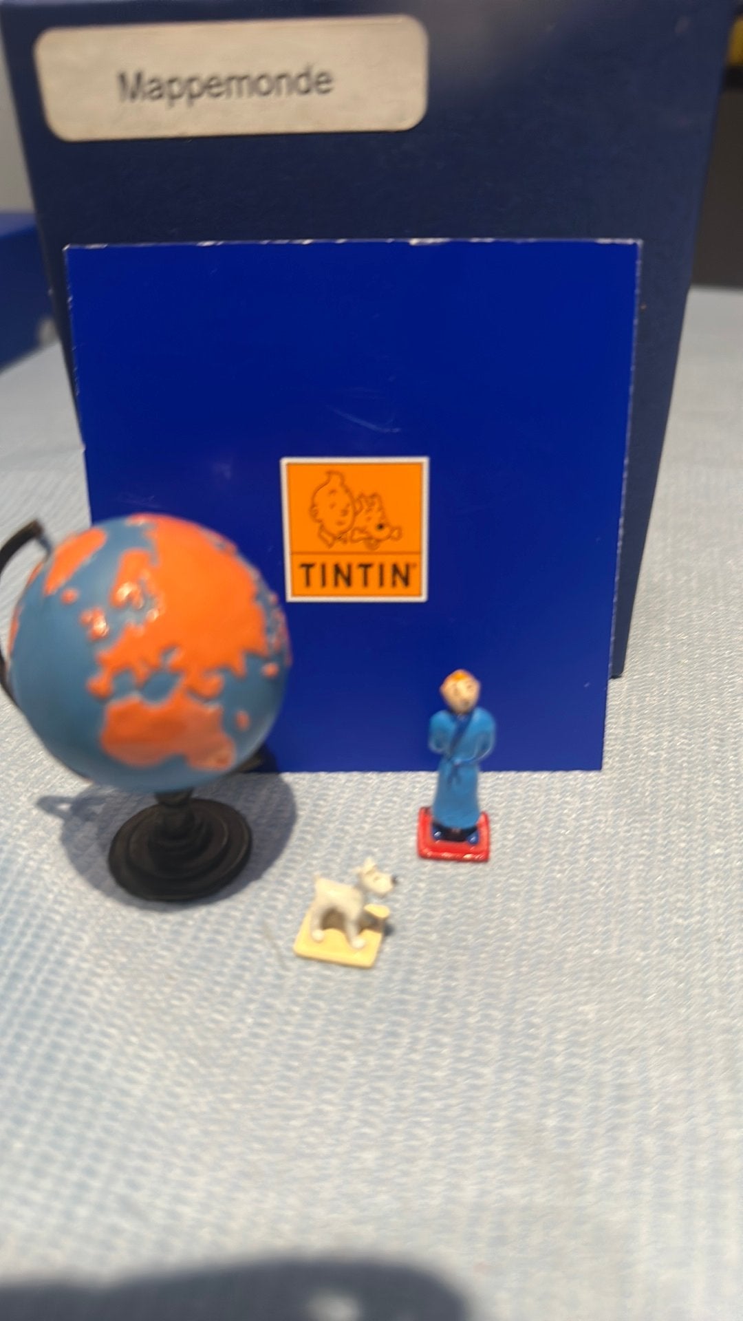 Tintin Mappemonde, Collections, Enlèvement ou Envoi, Tintin, Comme neuf, Statue ou Figurine