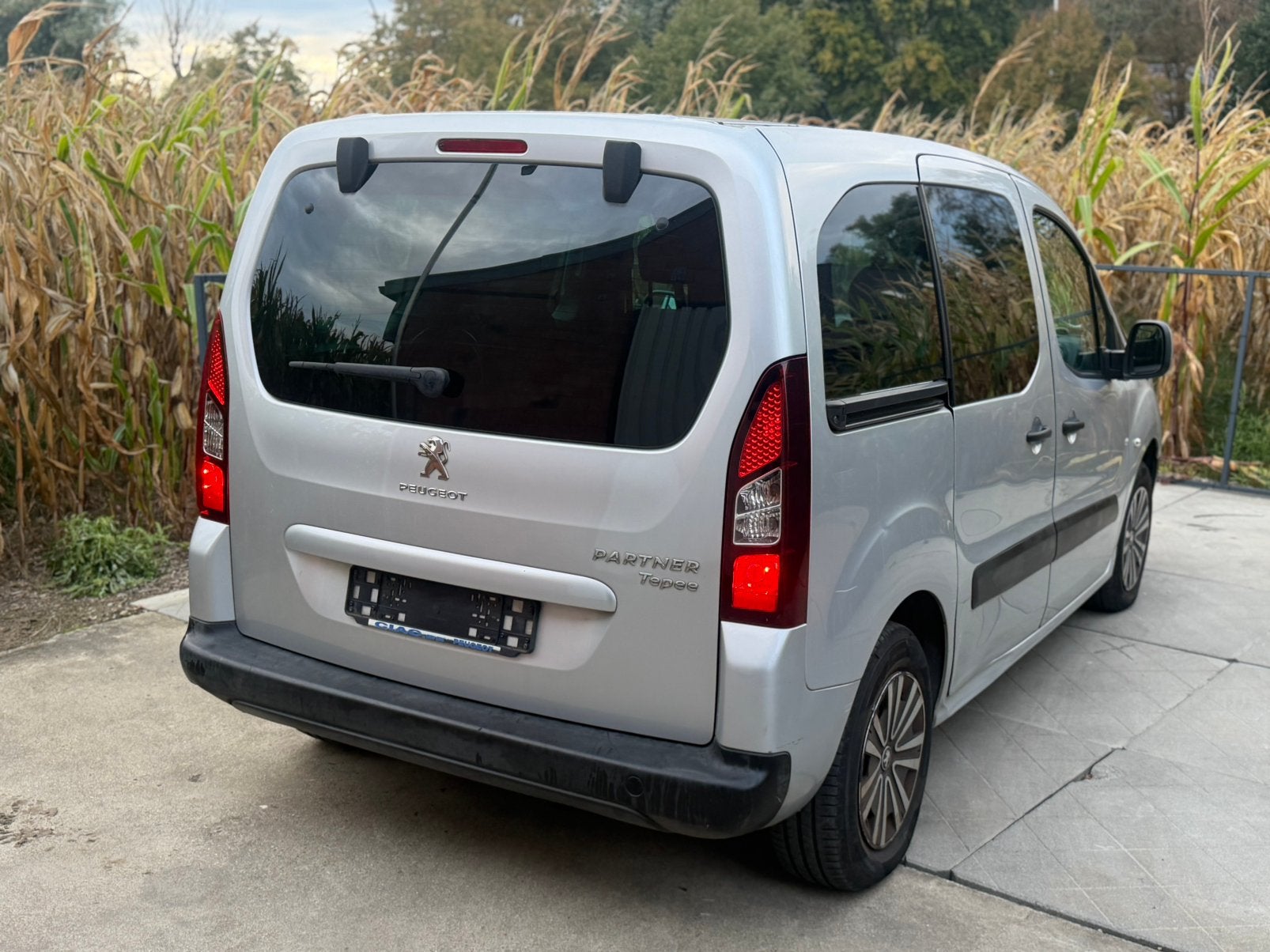 Peugeot partner 2014 1.6 Benzine 155.000km export !!!, Auto's, Particulier, Partner, Te koop, Benzine