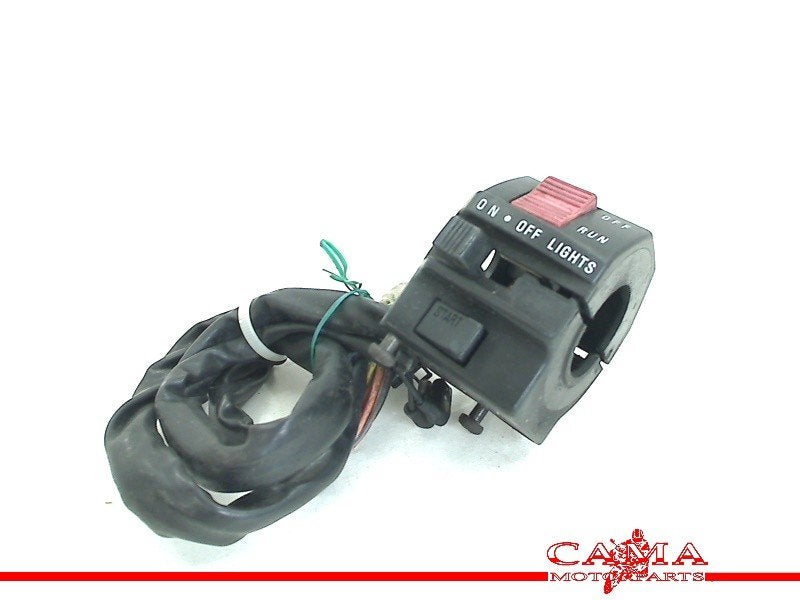COMMUTATEUR DROIT VX 800 1990-1997 (VX800 VS51A VS51B), Dhr. S. di Majo, Utilisé, Info@cama-motorparts.nl, P.J. Troelstraweg 8 8
3144 CX  MAASSLUIS, NL