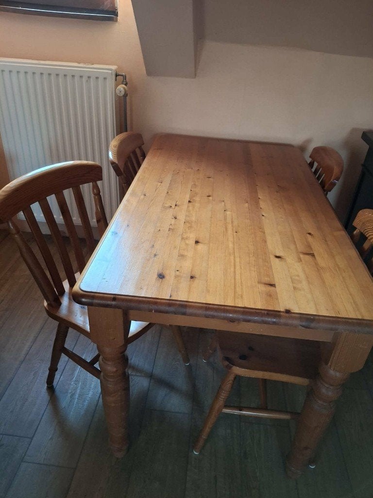 Tafel met 4 stoelen, Huis en Inrichting, Tafels | Eettafels, Ophalen, 100 tot 150 cm, 50 tot 100 cm, Zo goed als nieuw