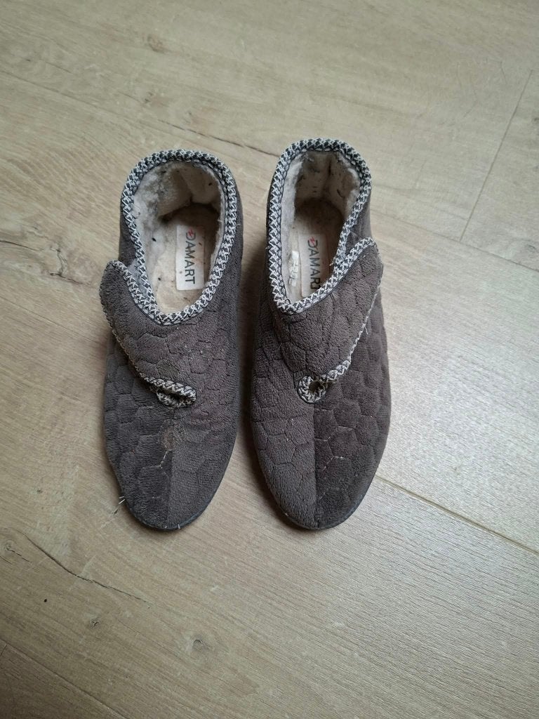 Damart : chaussons chauds pour femmes (taille 37), Vêtements | Femmes, Gris, Enlèvement ou Envoi, Pantoufles, Porté