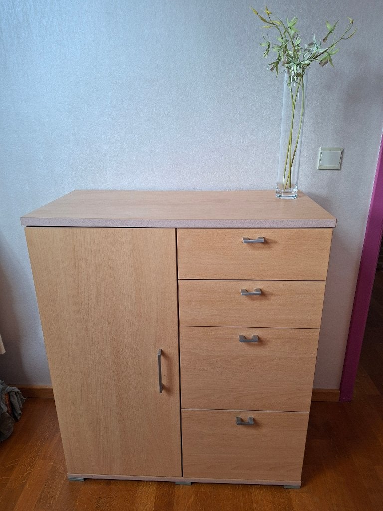 commode en bois avec tiroirs et porte, 3 ou 4 tiroirs, Enlèvement, Utilisé, Moderne