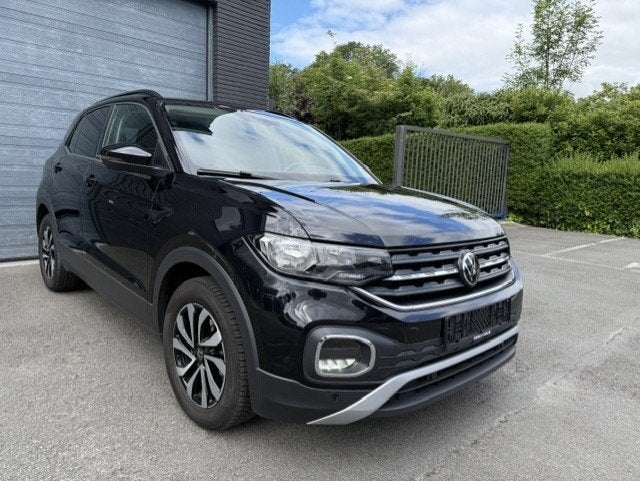 Volkswagen T-Cross 1.0 TSI Active DSG Camera Adap Cruise App, Zwart, 5 deurs, 3 cilinders, https://public.car-pass.be/vhr/4e8e1206-8395-462e-84bb-6b6791fd586a