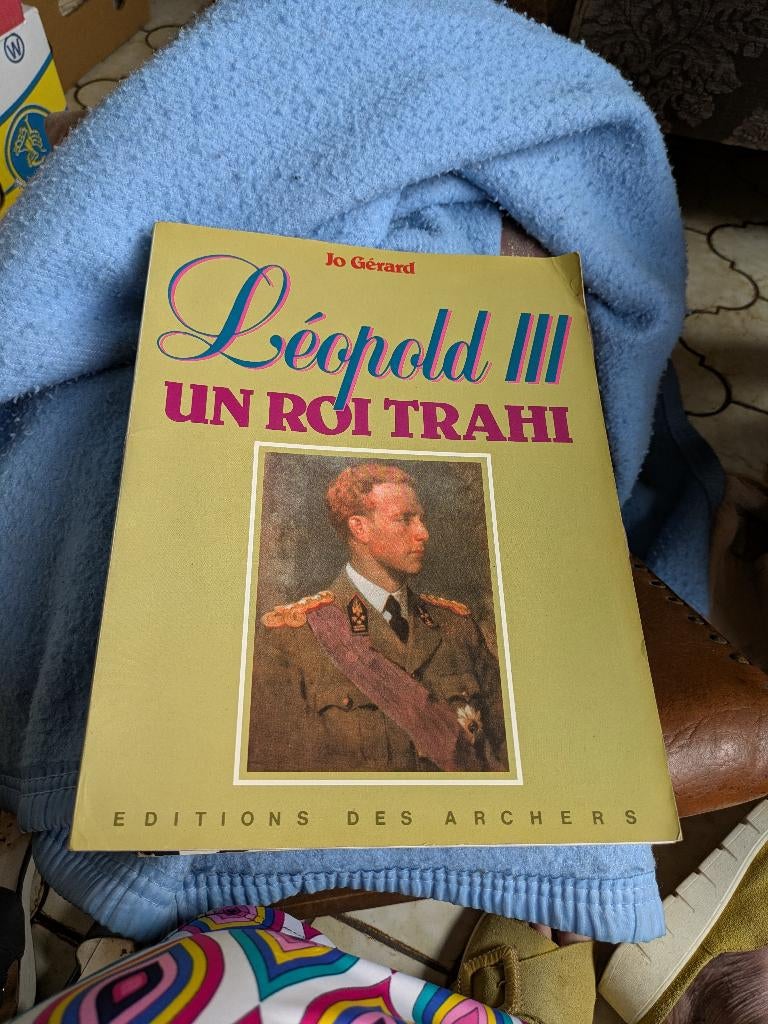 Leopold III un Roi trahi, Collections, Enlèvement ou Envoi, Comme neuf, Magazine ou livre