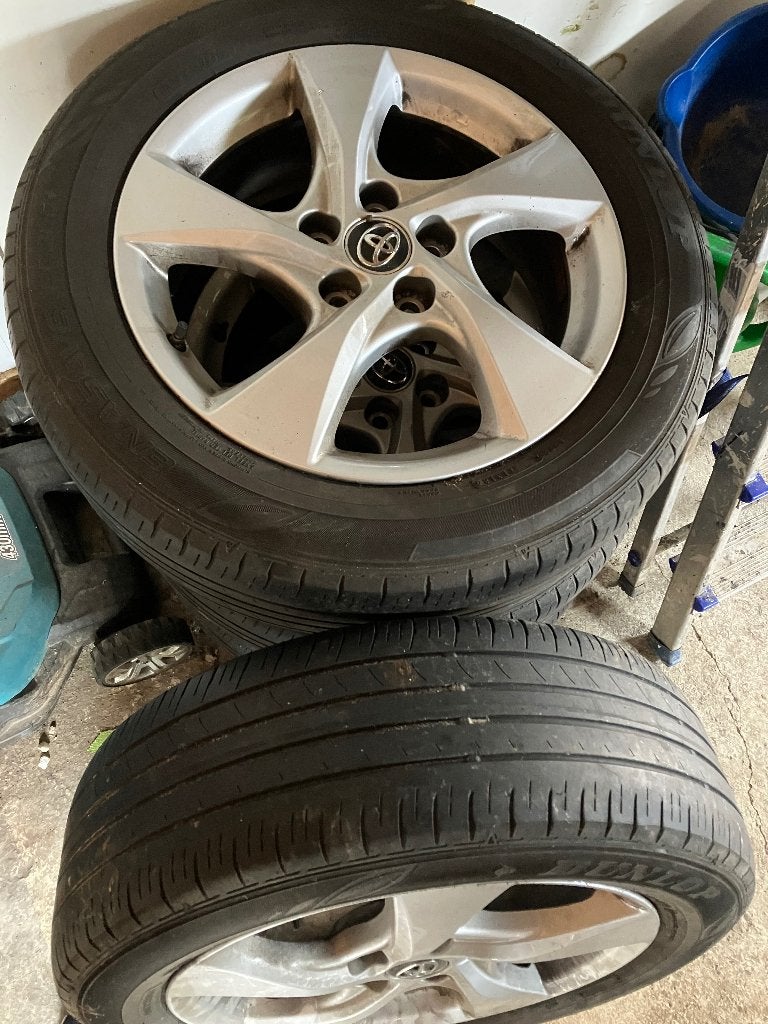 Velgen orgineel Toyota  c-hr 215-60-17 dunlop  banden tmps, Ophalen, Velg(en), 17 inch, Zomerbanden