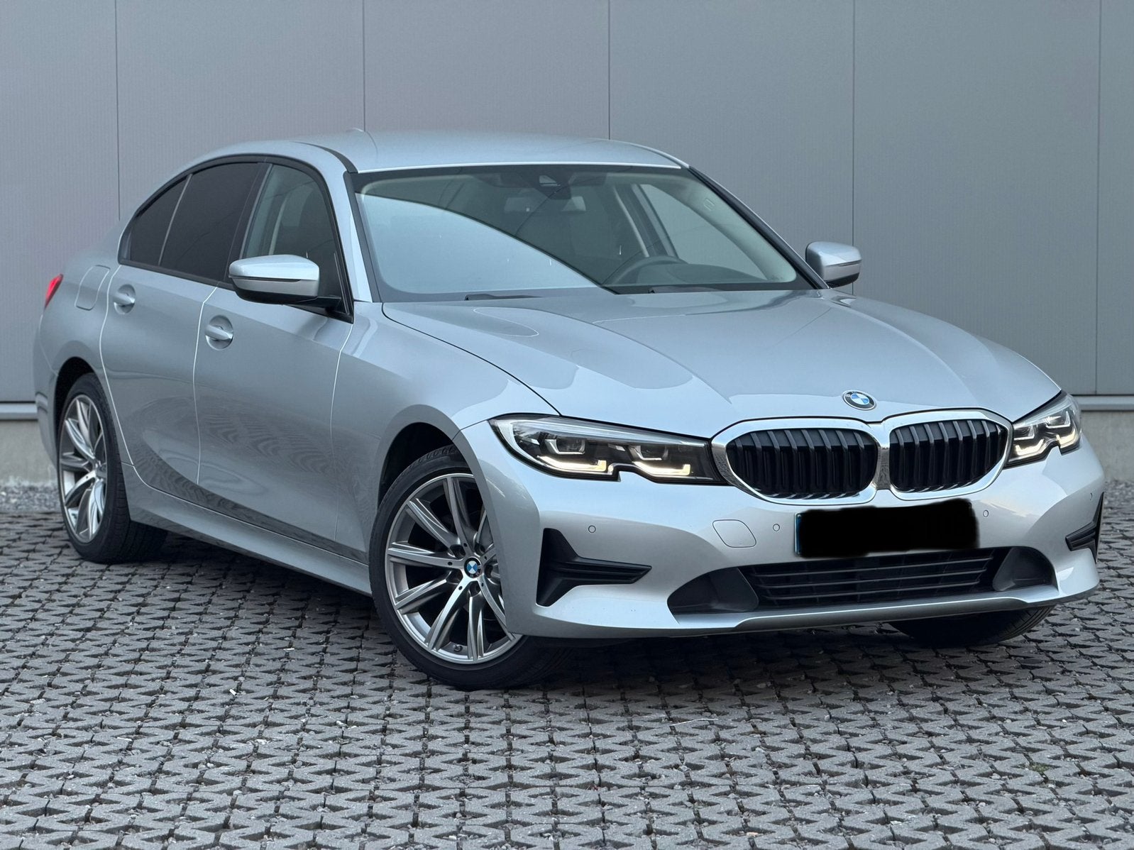 Bmw 318D 2019 130 000kms Luxury Line Full Option!, Auto's, Automaat, Achterwielaandrijving, Leder, 5 deurs