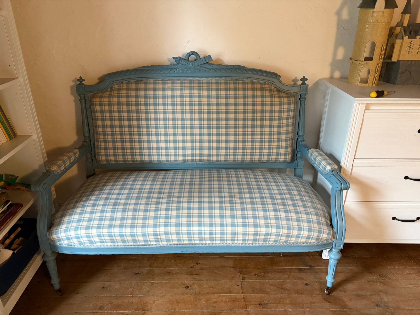 Charmant petit canapé / Banquette de style Louis XVI, Antiquités & Art, Enlèvement
