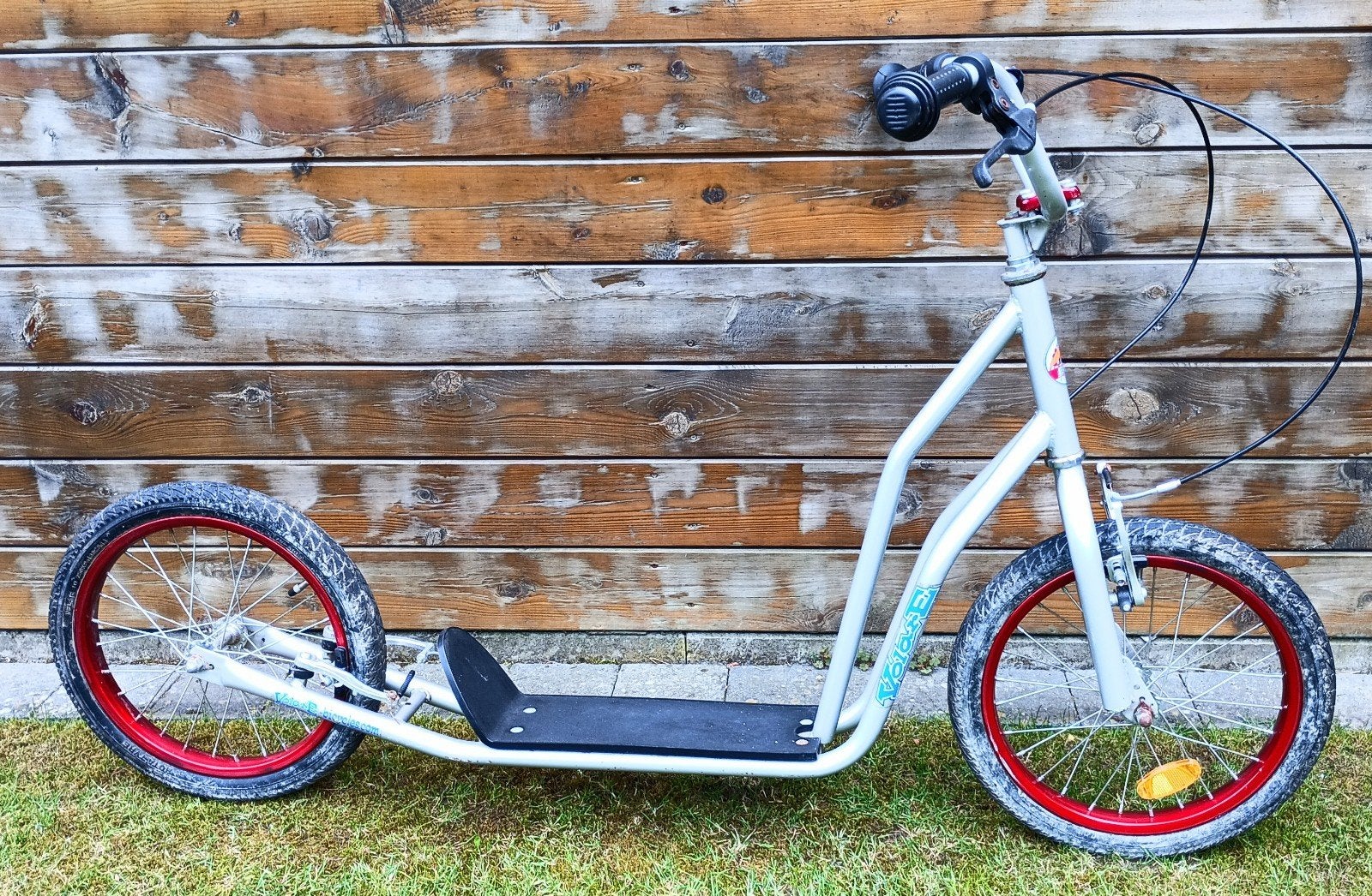 Volare step met 16inch wielen, Ophalen, Zo goed als nieuw, Gewone step, Volare