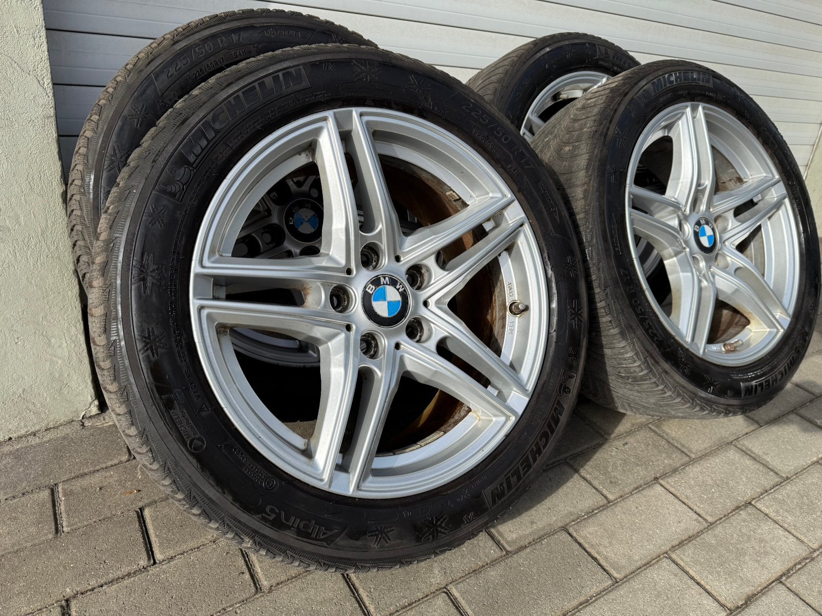 Kit hiver BORBET pour BMW F30/31 - 5x120- Michelin 225 50 17, Autos : Pièces & Accessoires, Pneus et Jantes, Pneus hiver, Véhicule de tourisme