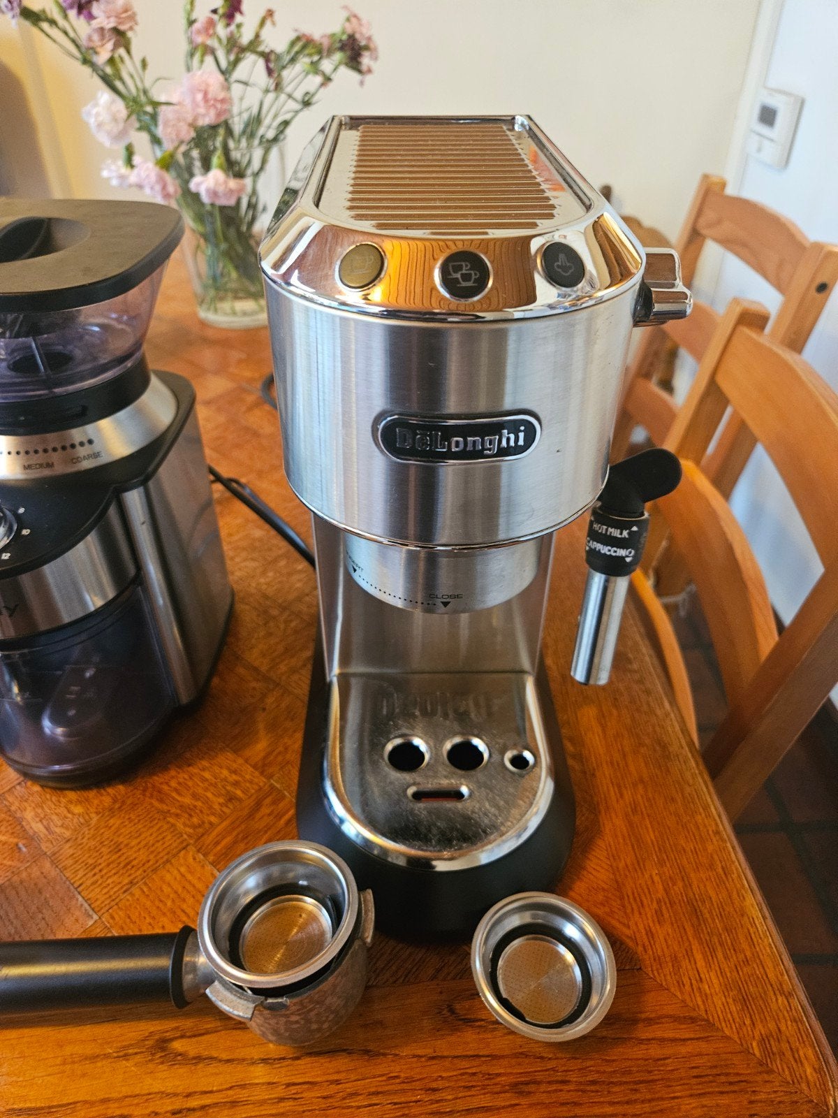 koffiemachine en koffiemolen, Ophalen