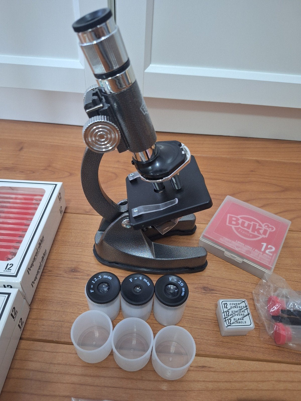 microscope BUKI jamais utilisé et complet, Enlèvement
