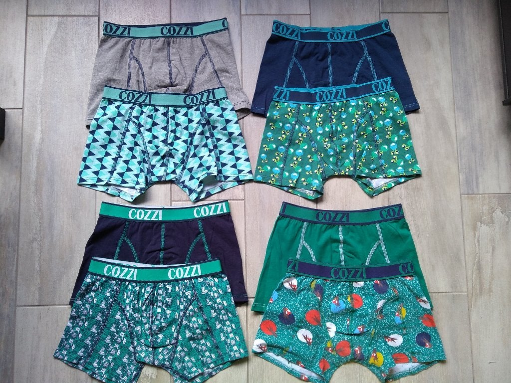 ★ M134/140 - 4 sets onderbroeken, Ophalen of Verzenden, Gebruikt, Jongen, Nacht- of Onderkleding
