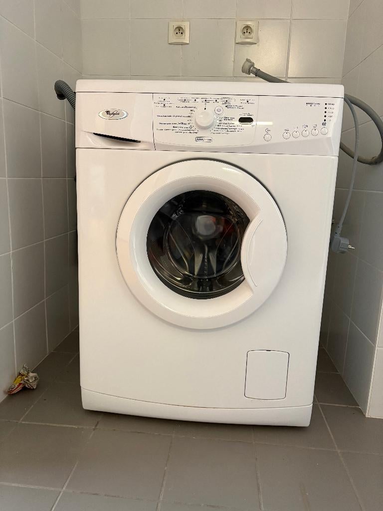 wasmachine, 1200 à 1600 tours, Classe énergétique A ou plus économe, 85 à 90 cm, 4 à 6 kg