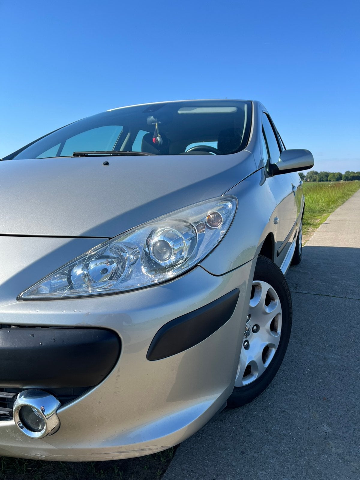 Peugeot 307 1.6 Benzine Automaat, Auto's, Zwart, 4 cilinders, 5 zetels, 5 deurs