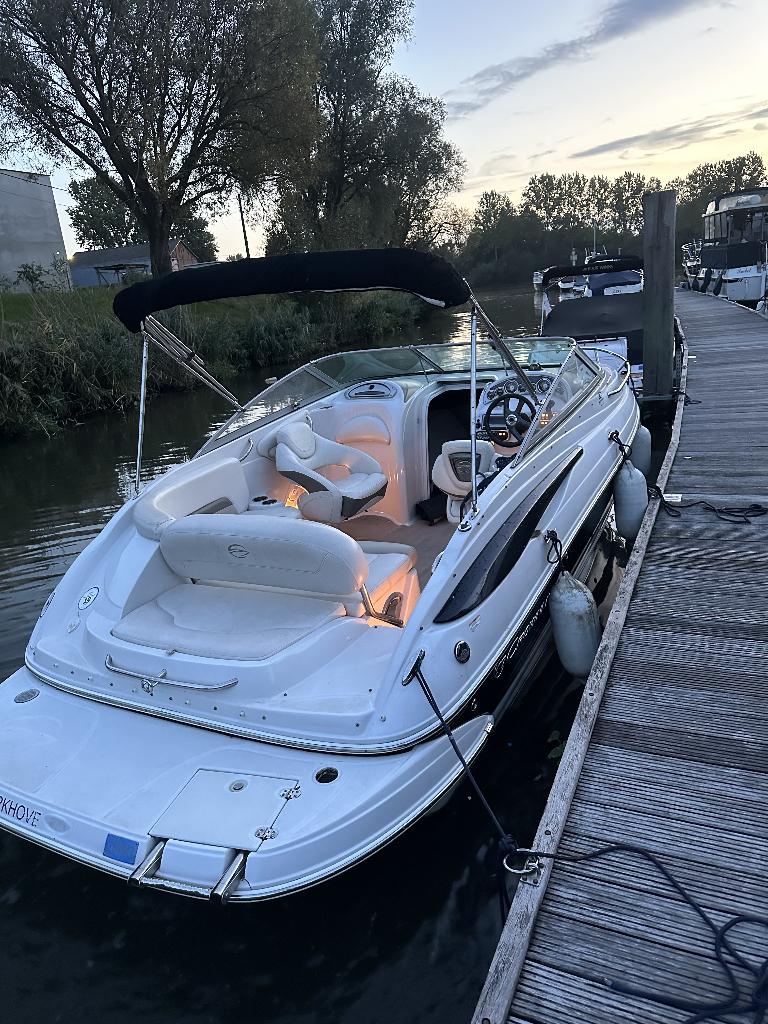 crowline 230  CCR, Watersport en Boten, Speedboten, Gebruikt, Benzine, 200 pk of meer, Binnenboordmotor, Polyester, Ophalen