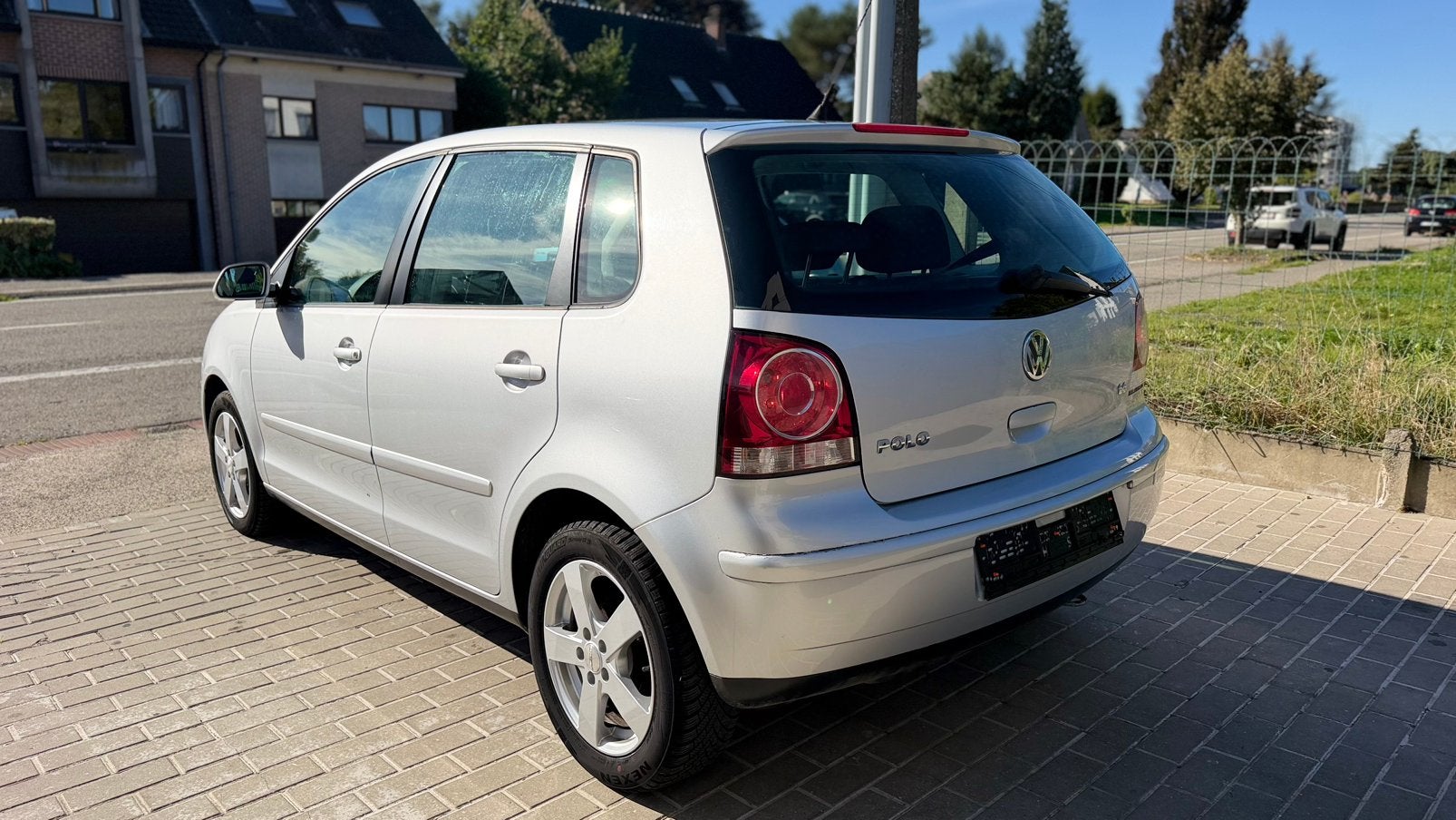 VOLKSWAGEN POLO 1.4 ESSENCE 80CH 105.000KM, Autos, Achat, Entreprise, Boîte manuelle, 5 portes