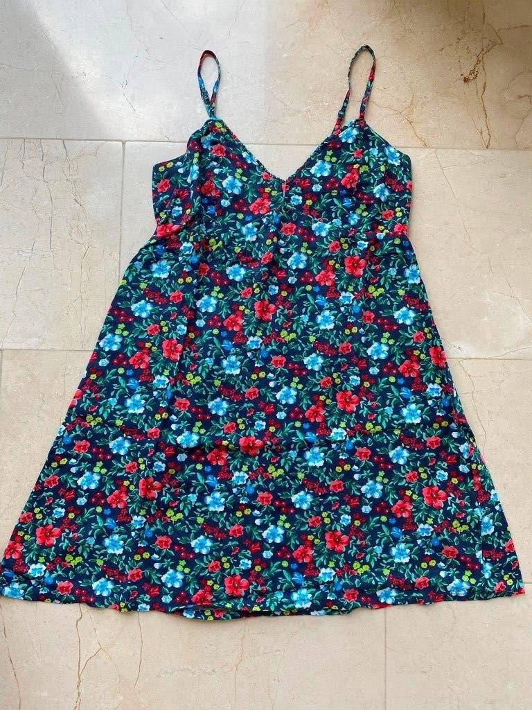 2 zomerjurken - Hollister & Superdry - maat S + Jumpsuit, Meerkleurig, Ophalen of Verzenden, Zo goed als nieuw, Maat 36 (S)