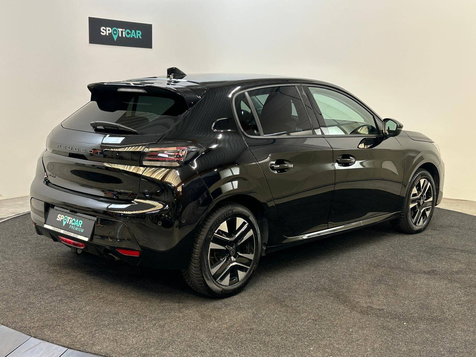 Peugeot 208 Hybrid Allure e-DCS6 - TREKHAAK AFNEEMBAAR, Auto's, Automaat, Stof, Gebruikt, 5 zetels