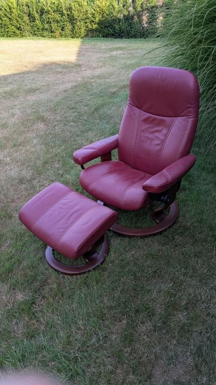 Fauteuil hyper confort bordeaux,marque norvégienne stressles, Ophalen, Hout