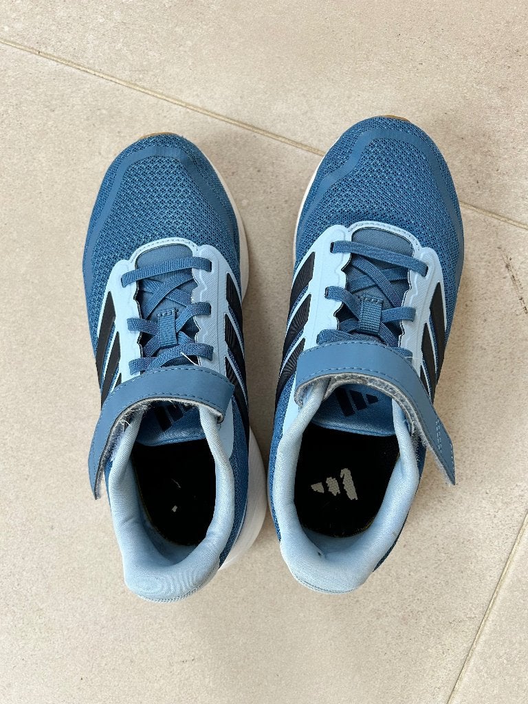 Adidas Runfalcon turnschoenen 35 (34), Kinderen en Baby's, Kinderkleding | Schoenen en Sokken, Adidas, Ophalen of Verzenden, Zo goed als nieuw