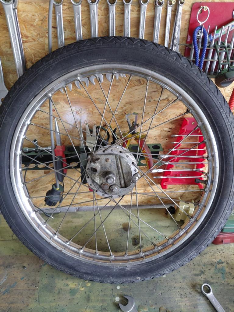 Roue rayon Honda Camino, Enlèvement
