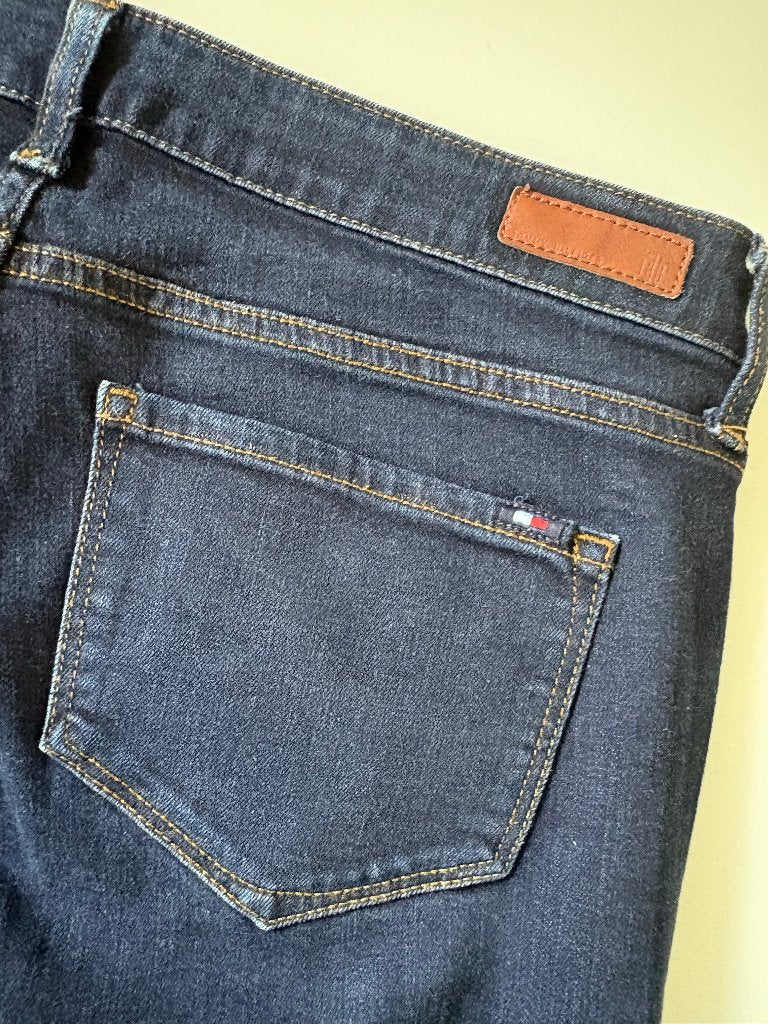 Tommy Hilfiger Jeans - 29/32, Kleding | Dames, Spijkerbroeken en Jeans, Tommy hilfiger, Blauw, Ophalen of Verzenden, Zo goed als nieuw