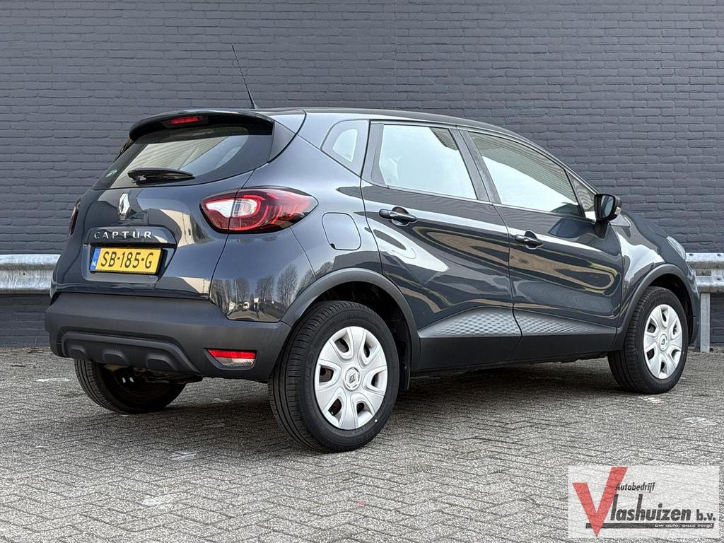 Renault Captur 0.9 TCe Life | € 7.400,- NETTO! | Airco | Cru, Auto's, Renault, Zwart, Start-stop-systeem, Blauw, Bedrijf