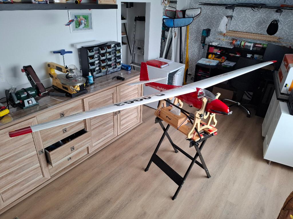 Nieuwe KA8B 3 METER MET HACKER MOTOR, Hobby en Vrije tijd, Modelbouw | Radiografisch | Vliegtuigen, Ophalen, Nieuw, Elektro