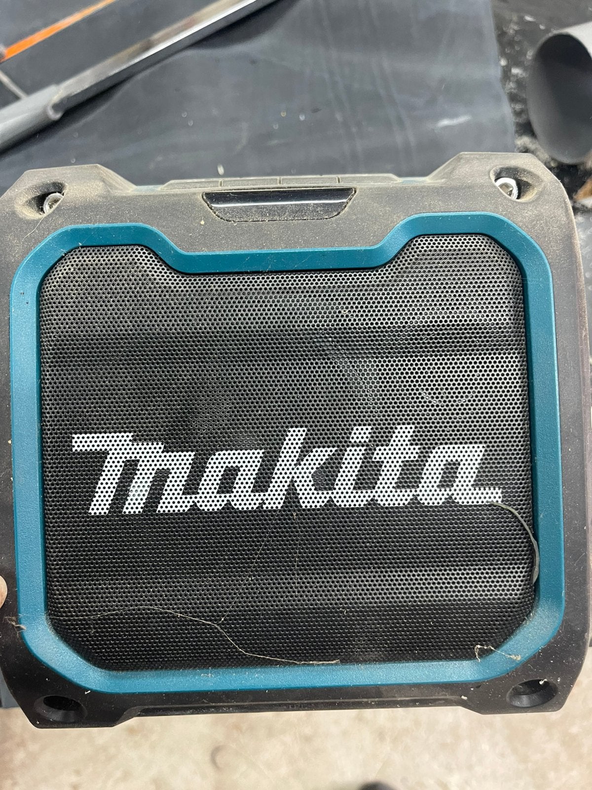 Makita mdr200, Verzenden, Zo goed als nieuw, Bouwradio