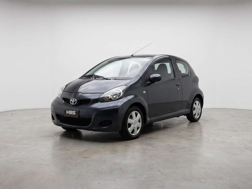 Toyota Aygo * 1.0i* AUTO* RADIO/MP3* GARANTIE 12 MOIS*, Auto's, Toyota, Stof, Zwart, Elektrische ramen, https://public.car-pass.be/vhr/e405e109-1ce3-4e82-b42c-d3861a2e3a3d