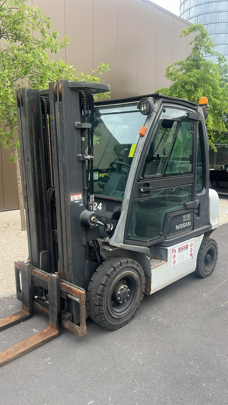 Nissan 2,5 ton - Triplex - Diesel, Zakelijke goederen, Machines en Bouw | Heftrucks en Intern transport, Ophalen, Diesel, Heftruck