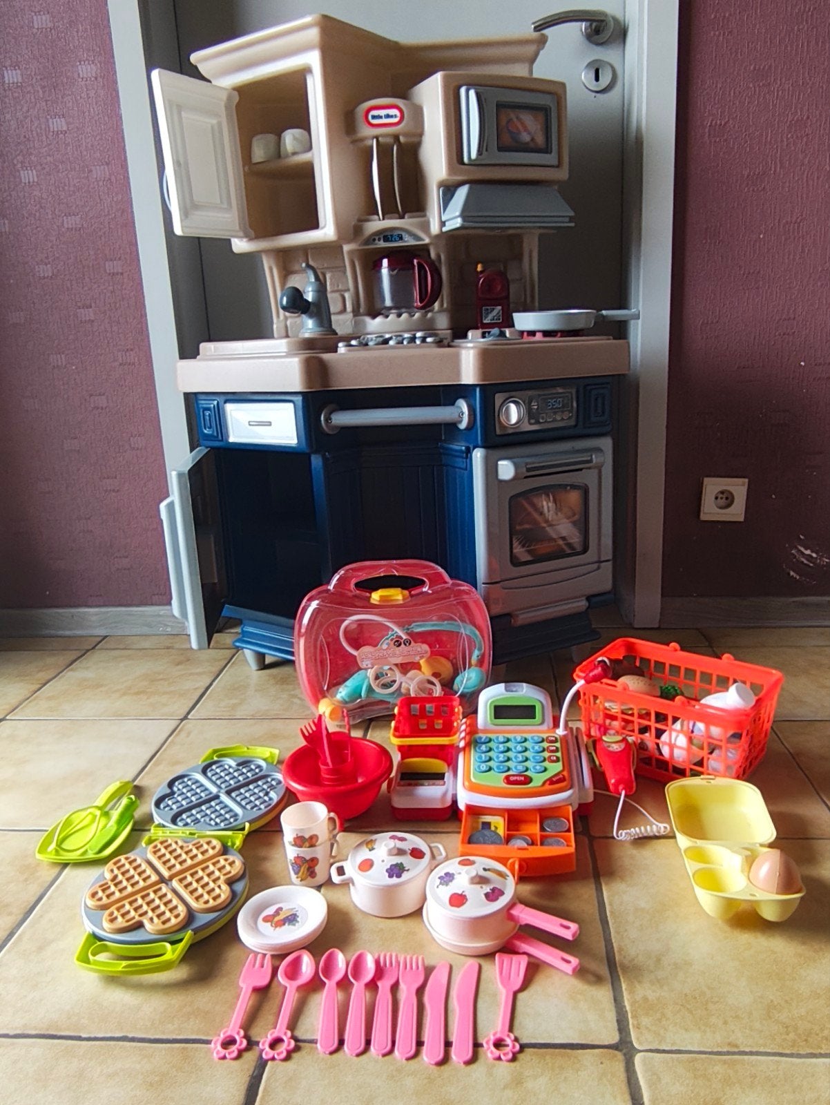 Cuisine à jouets Little Tikes décente en très bon état, Enlèvement