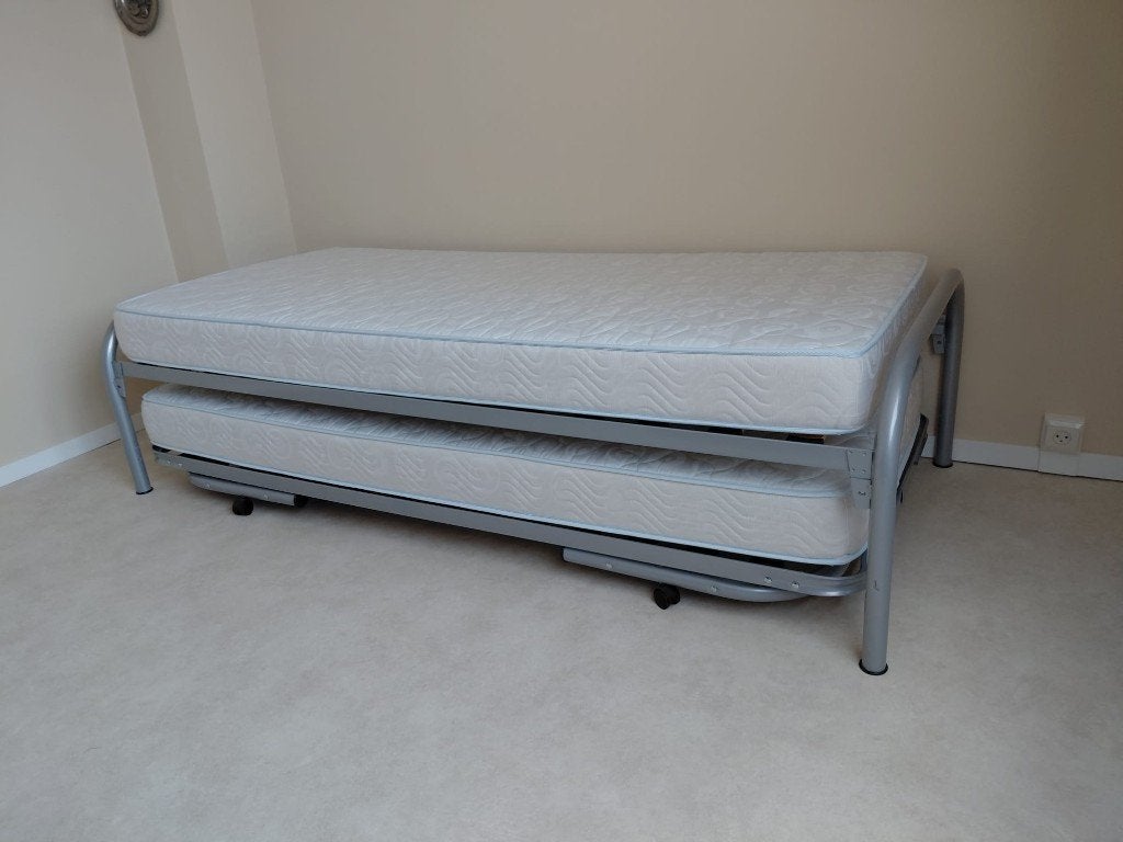 lits d'hôtes, Maison & Meubles, 90 cm, Gris, Comme neuf, Enlèvement