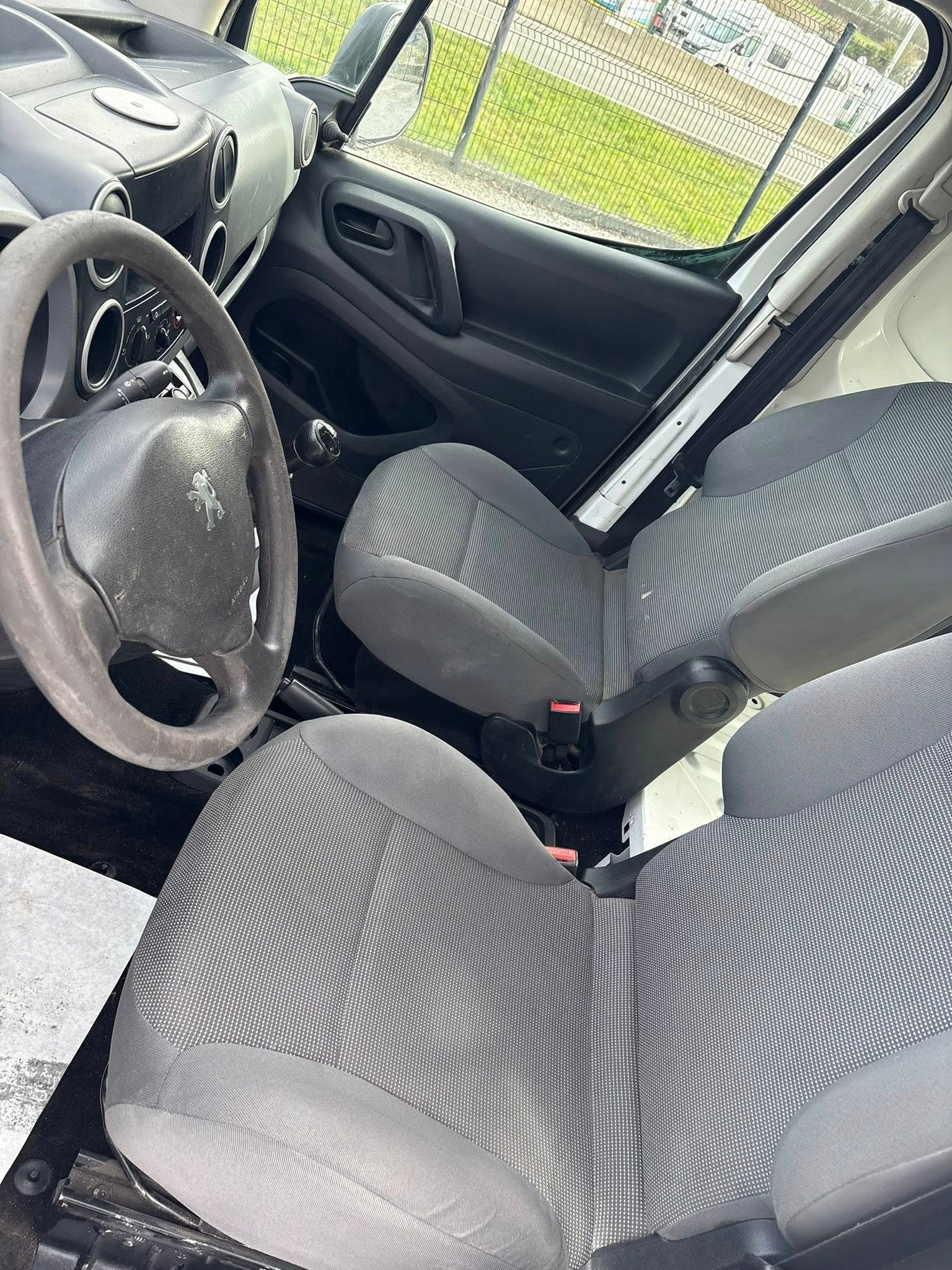 Peugeot Partner, Autos, Achat, Verrouillage central, Entreprise, 2 places