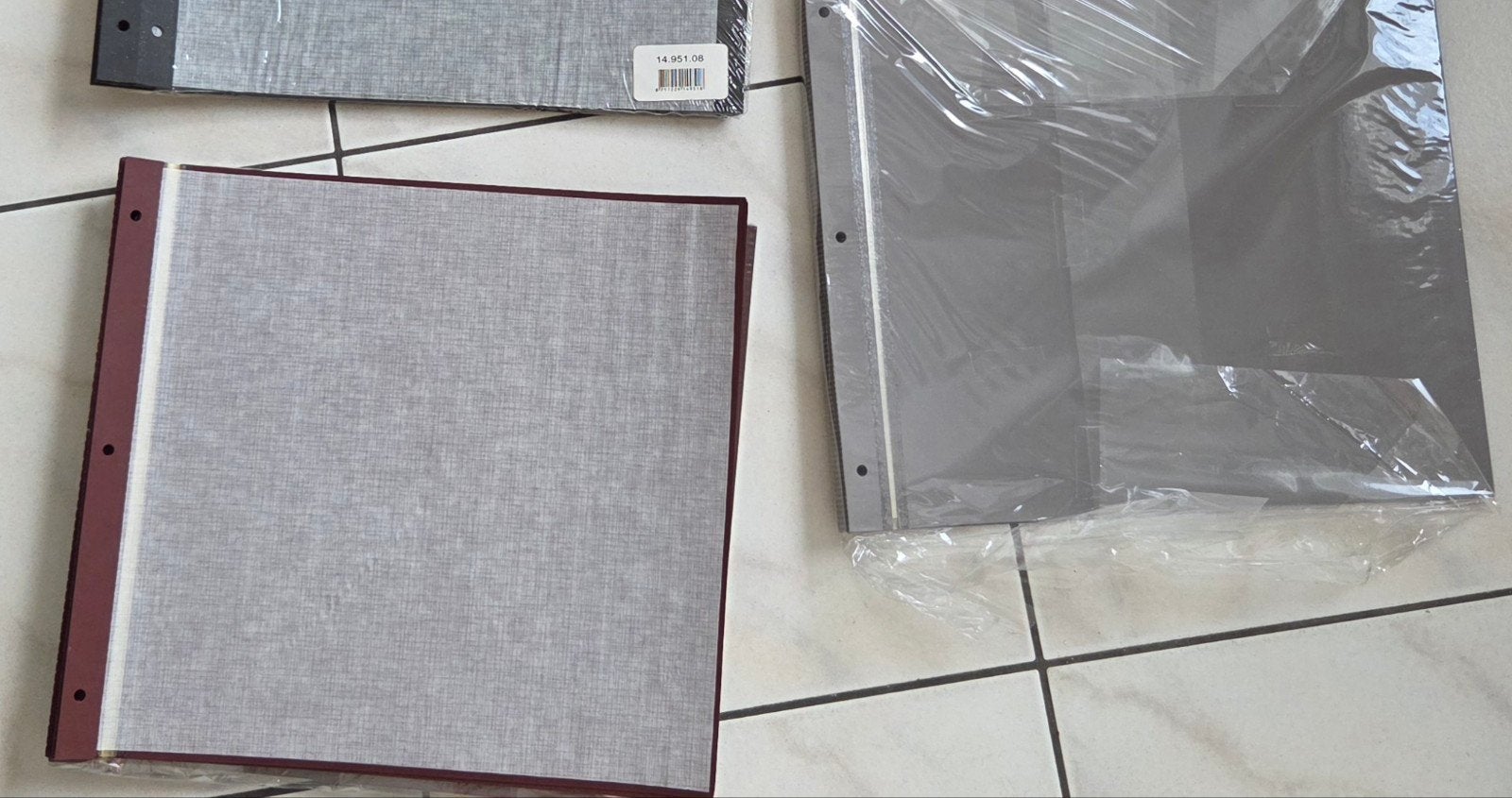 lot de feuilles 30x30 Azza gris et bordeaux, Hobby & Loisirs créatifs, Enlèvement