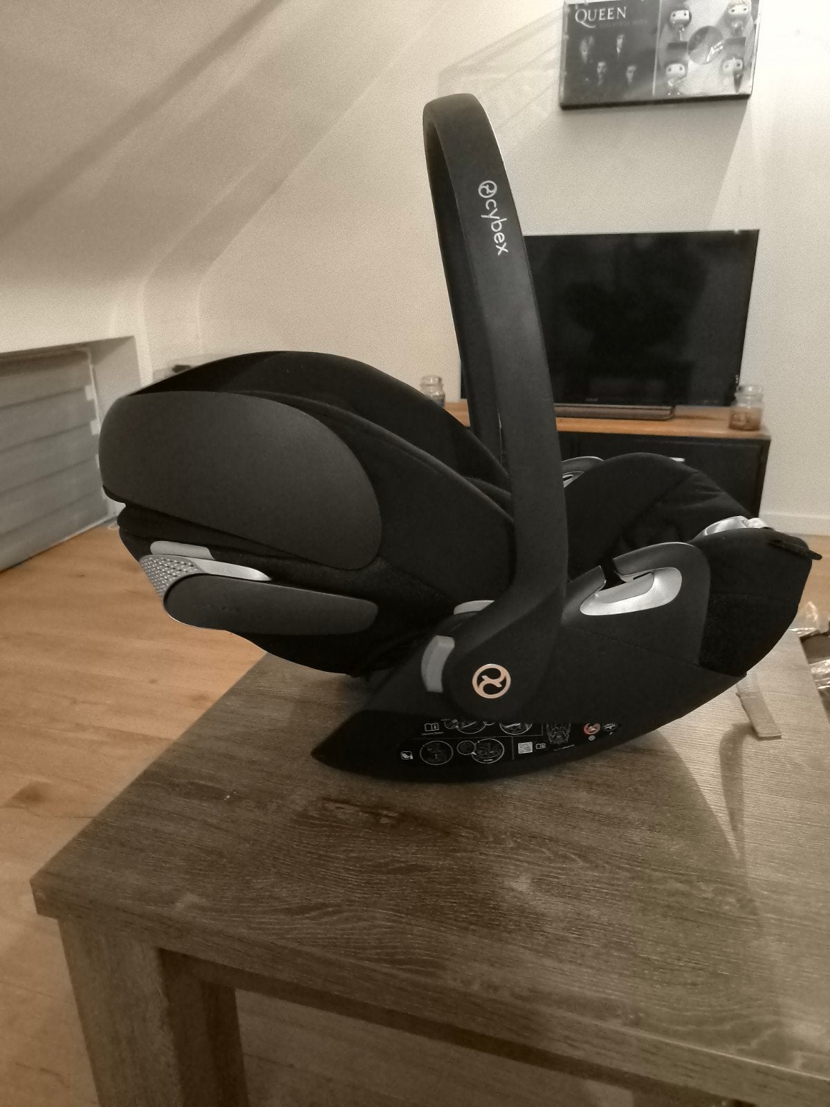 Cosy Cybex cloud t Black Moon édition, Enlèvement