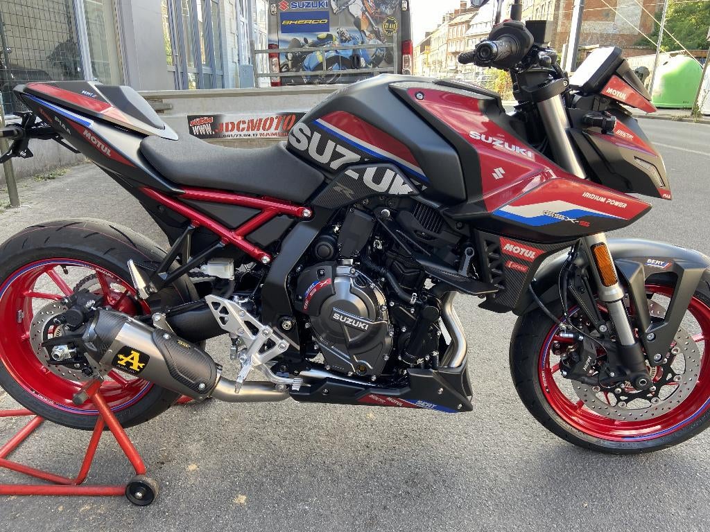 SUZUKI GSX8-S + LICENTIE ACCESSOIRES A EN A2, Motoren, 2 cilinders, Nieuw, Bedrijf, Meer dan 35 kW