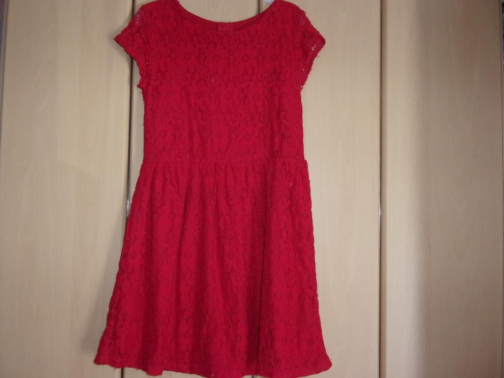 Mooi kanten jurkje. Maat 140. (NIEUWSTAAT), Kinderen en Baby's, Kinderkleding | Maat 140, Meisje, H&M, Nieuw, Ophalen of Verzenden