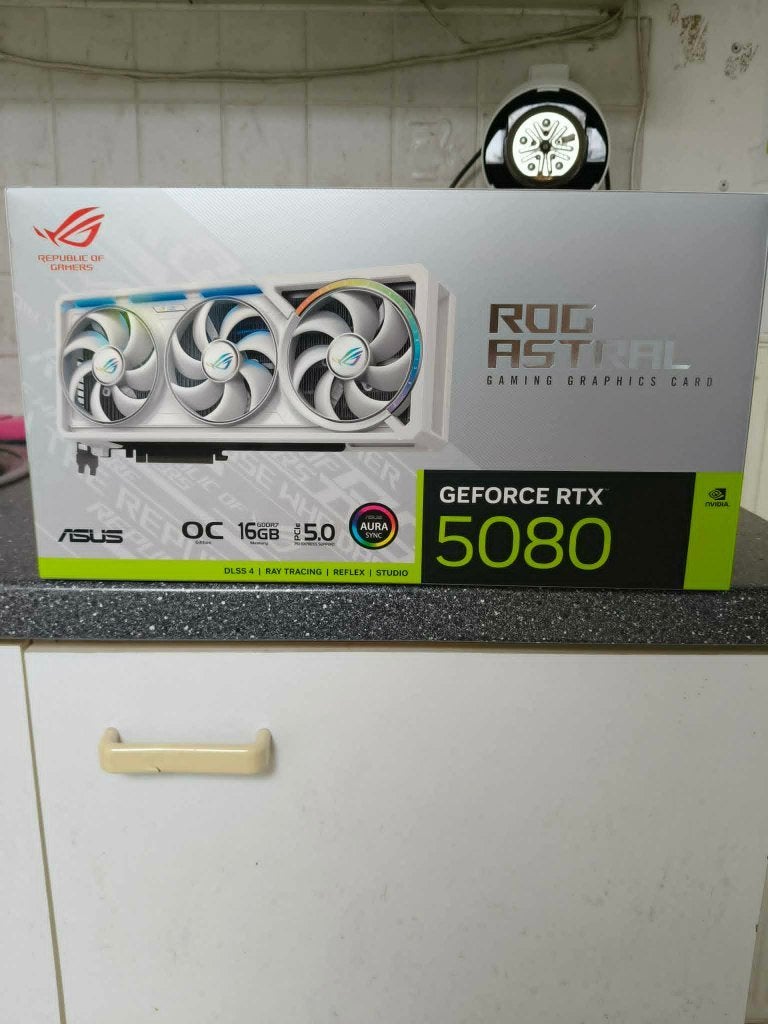 Nieuw Astral RTX 5080 16GB GDDR7 WHITE OC Edition spotprijs, Informatique & Logiciels, Cartes vidéo, Enlèvement ou Envoi, Comme neuf