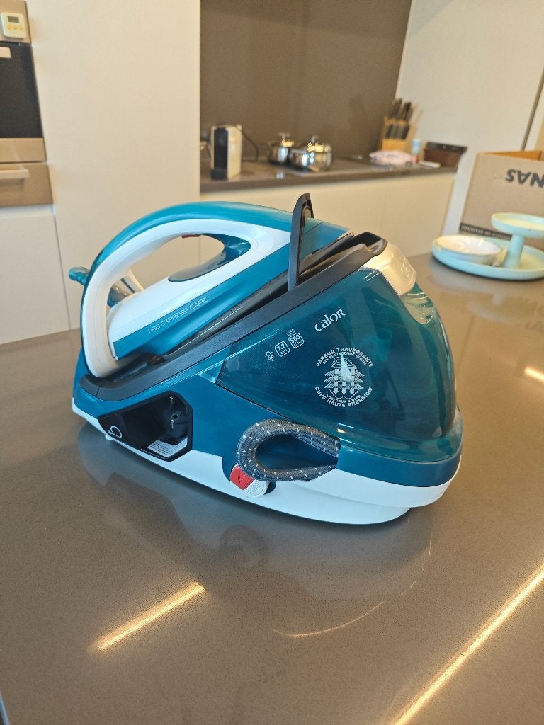 Strijkijzer calor pro express care, Elektronische apparatuur, Ophalen, Gebruikt, Strijkijzer met snoer