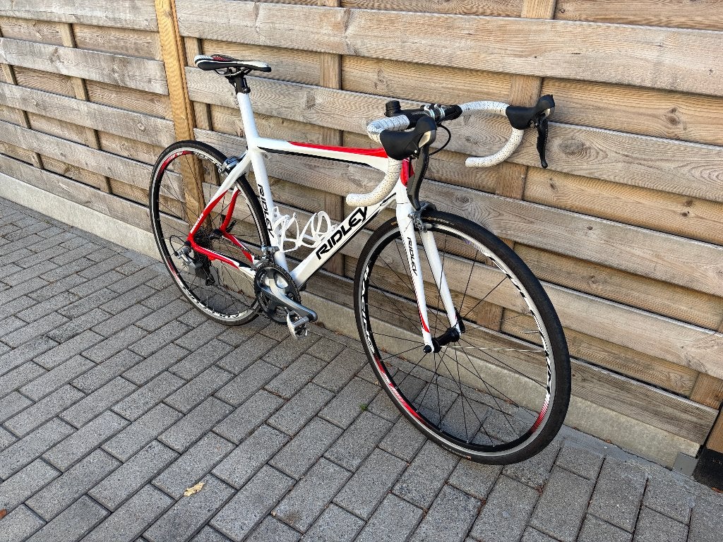 koersfiets Ridley volledig carbon , nieuwe staat, Ophalen, 28 inch, Zo goed als nieuw, 15 tot 20 versnellingen