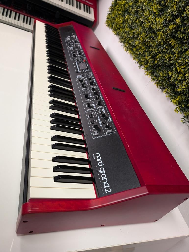 Prosq Music | Nord Grand 2 Stage Piano - b Stock, Muziek en Instrumenten, Piano's, Piano, Ophalen of Verzenden