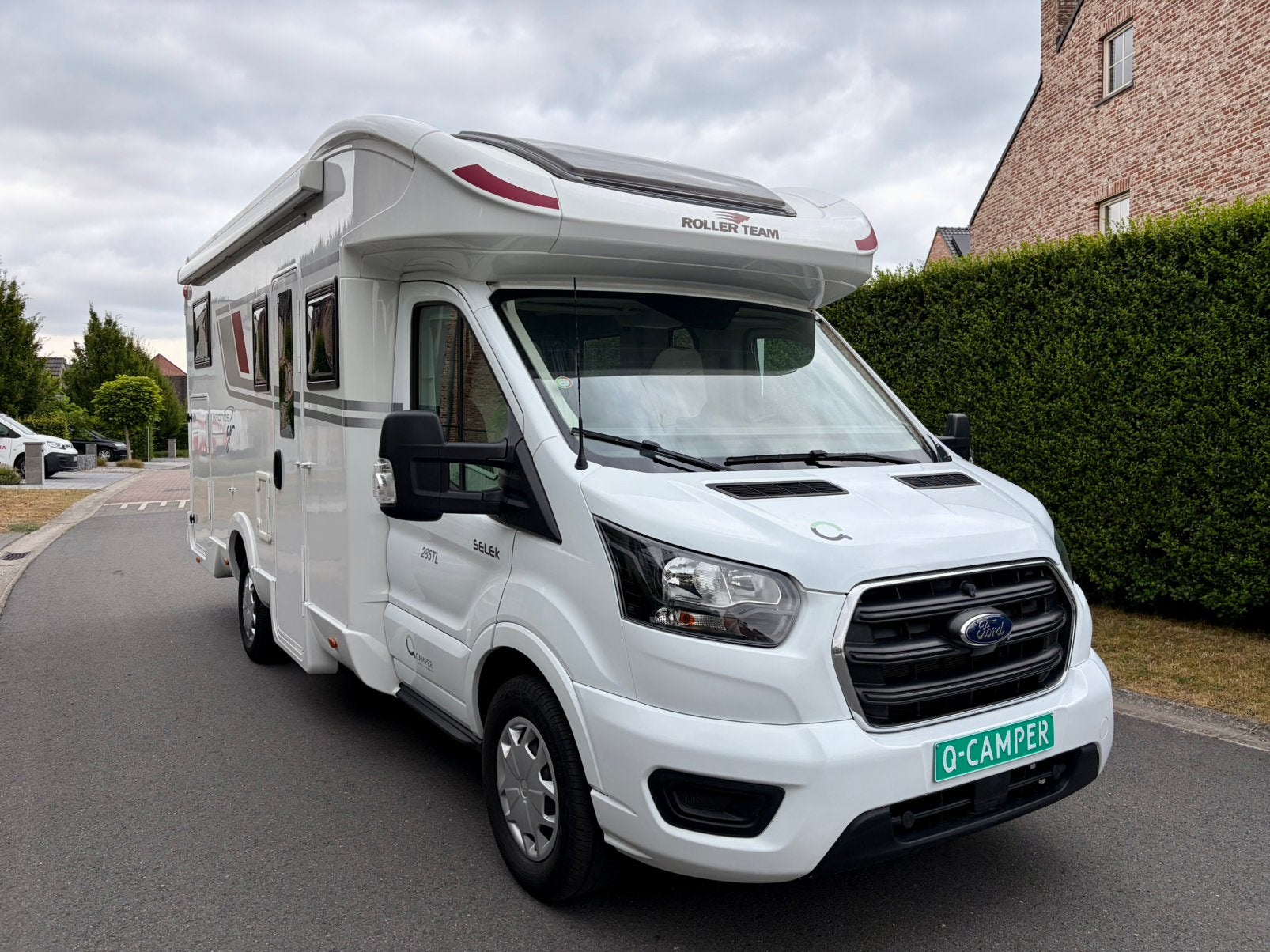 ‼️ Roller Team ‼️ AUTOMATIQUE ‼️ 2023 ‼️ EN PARFAIT ÉTAT ‼️, Caravanes & Camping, Camping-cars, Entreprise, jusqu'à 5, Semi-intégral