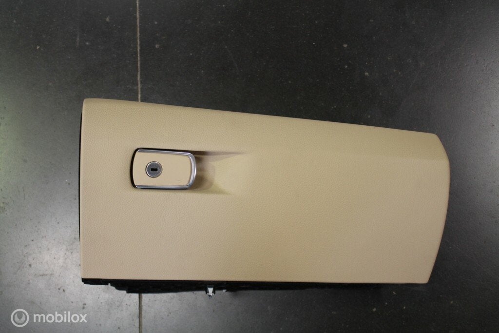 Handschoenenkastje beige BMW 4 serie F32 F33 F36 F82 F83
