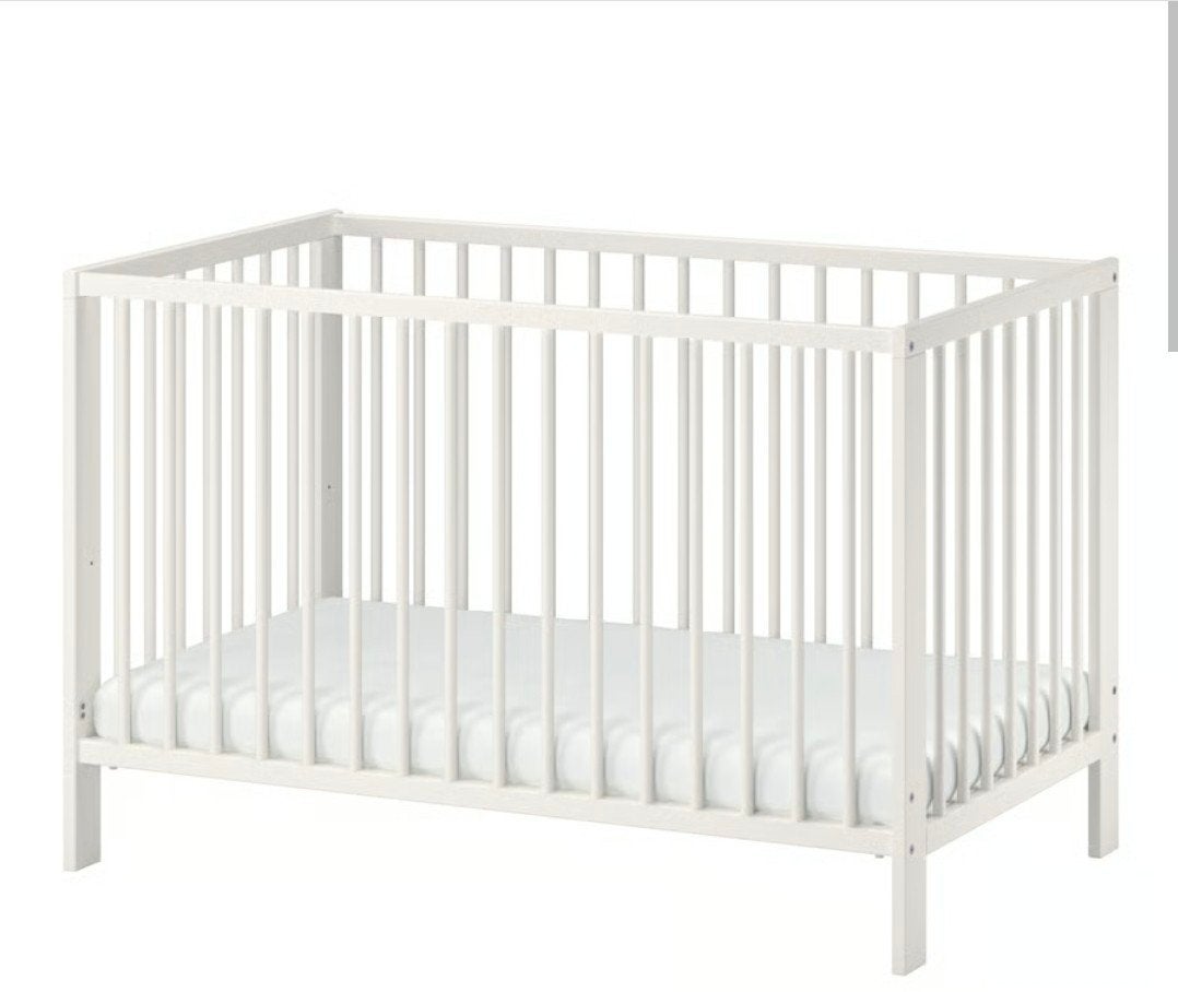 Babybed Ikea met matras en hoezen, Kinderen en Baby's, Ophalen