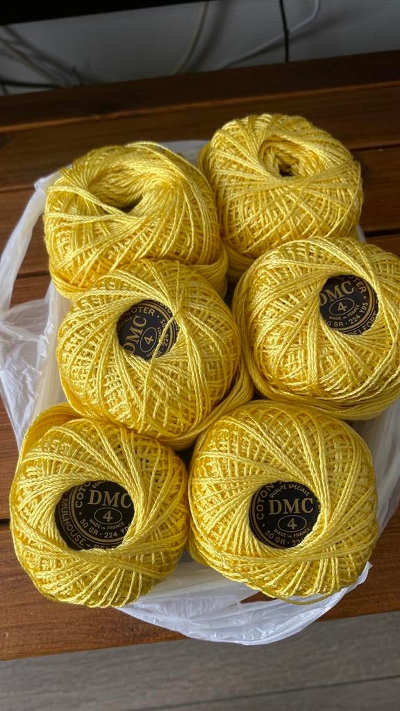 6 pelotes de fil de coton jaune DMC, Enlèvement ou Envoi, Comme neuf, Tricot
